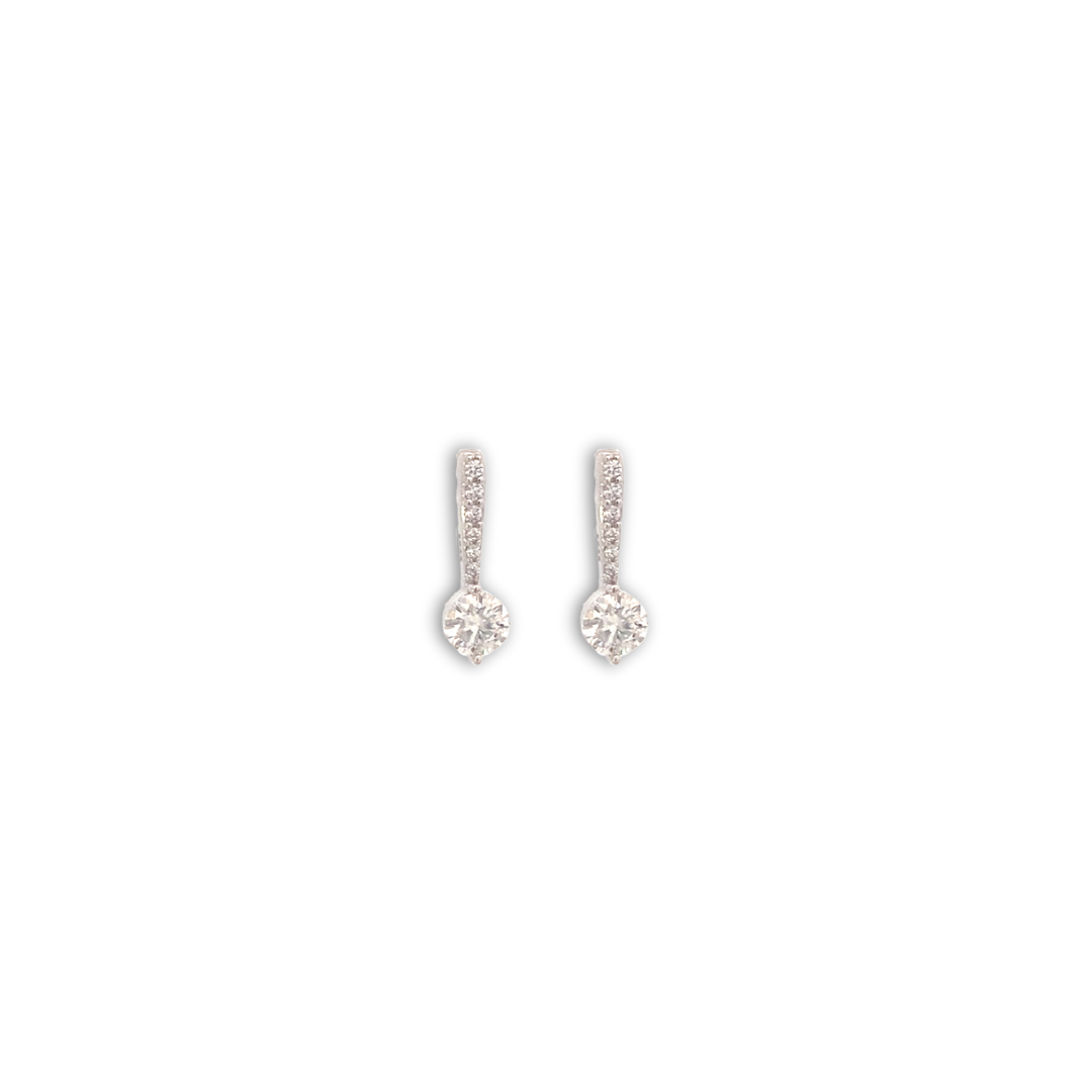 Aretes colgantes est. pescador en rodio con Moissanita de 0.5 ct