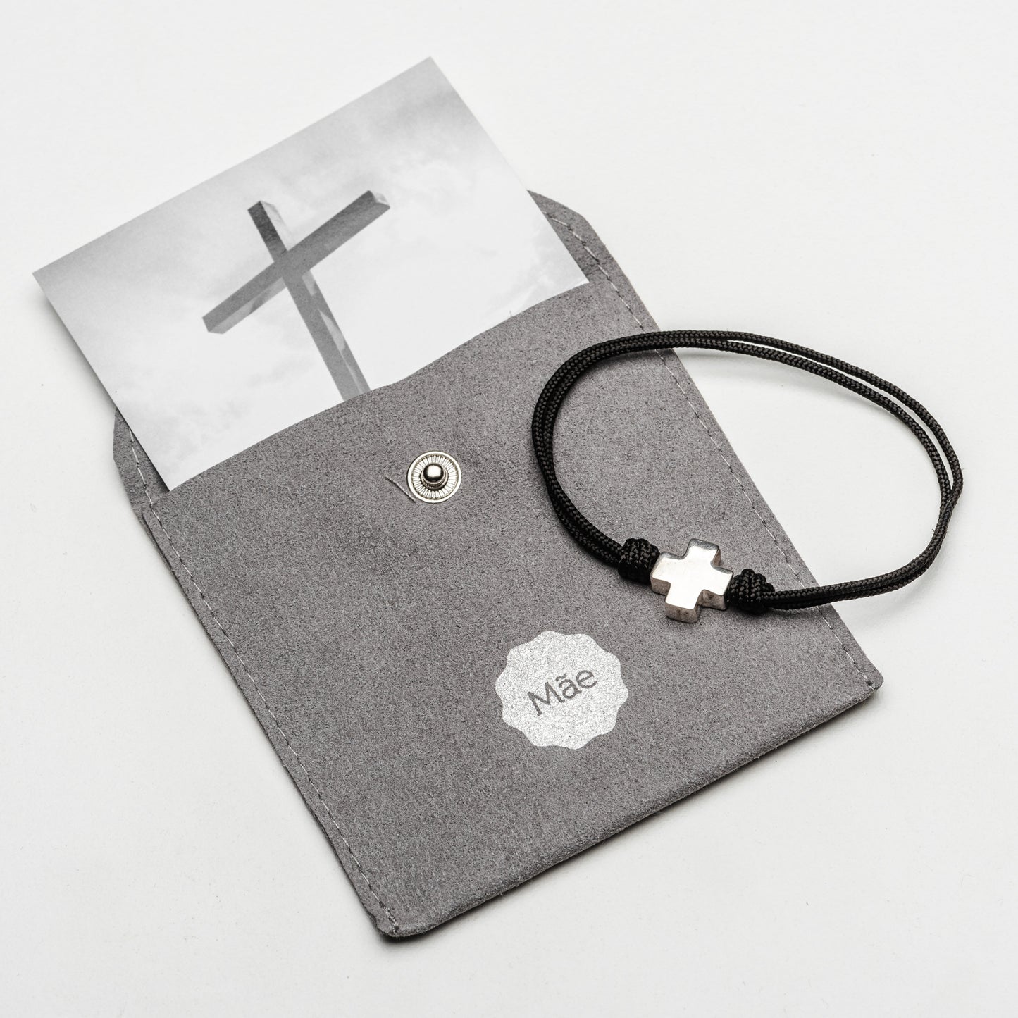 Cross bracelet in cord