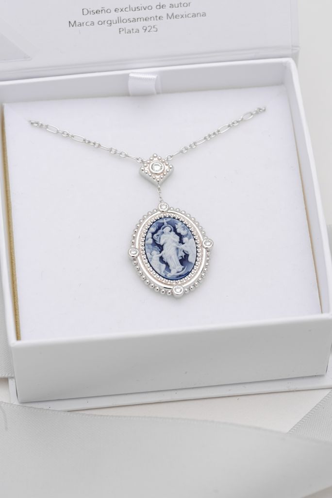 Medalla Maria Desatadora de nudos Cameo