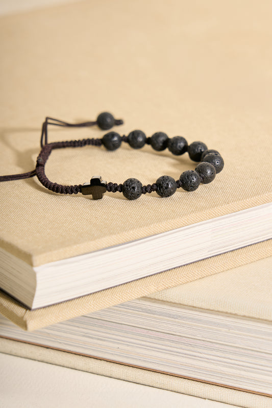 Decenario bracelet with black stones for men