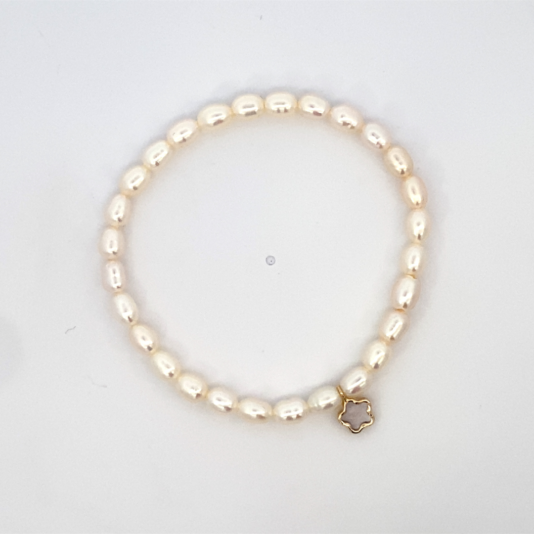 Natural pearl bracelet with 14K gold mini flower and mother of pearl