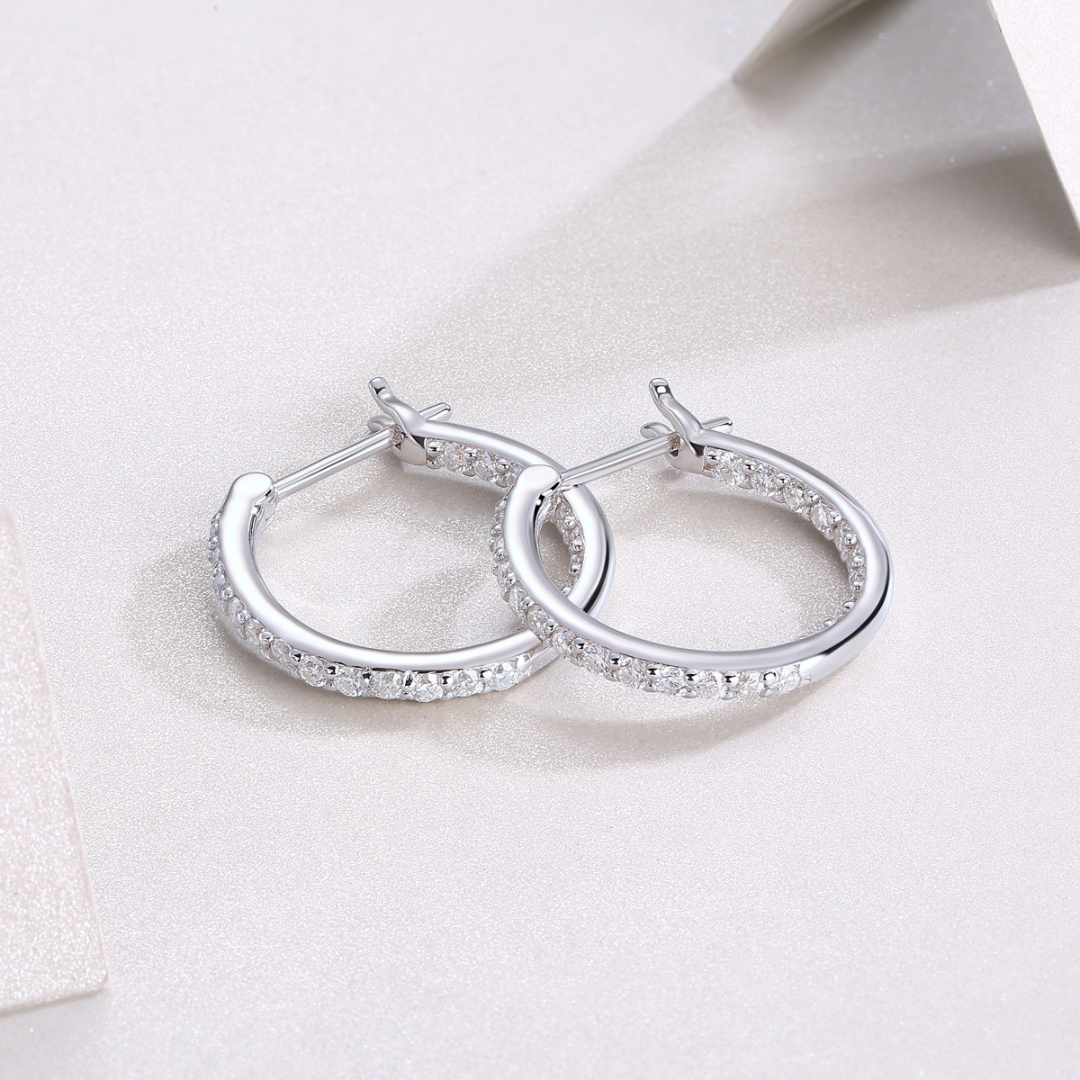 Aretes arracadas de rodio con Moissanitas de 0.9 ct in & out